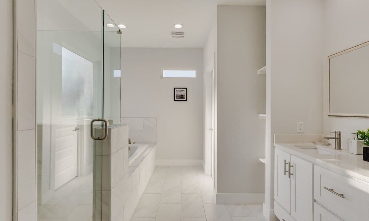 Photo of Bathroom in West Dallas