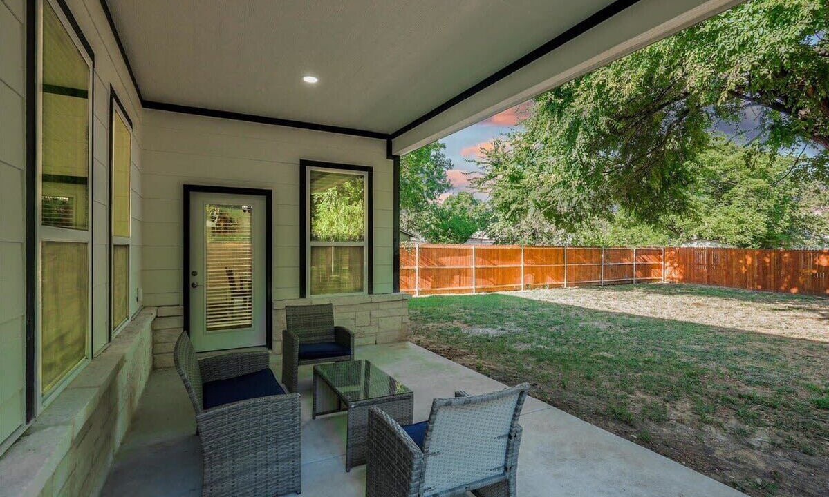 Photo of Patio Balcony in West Dallas