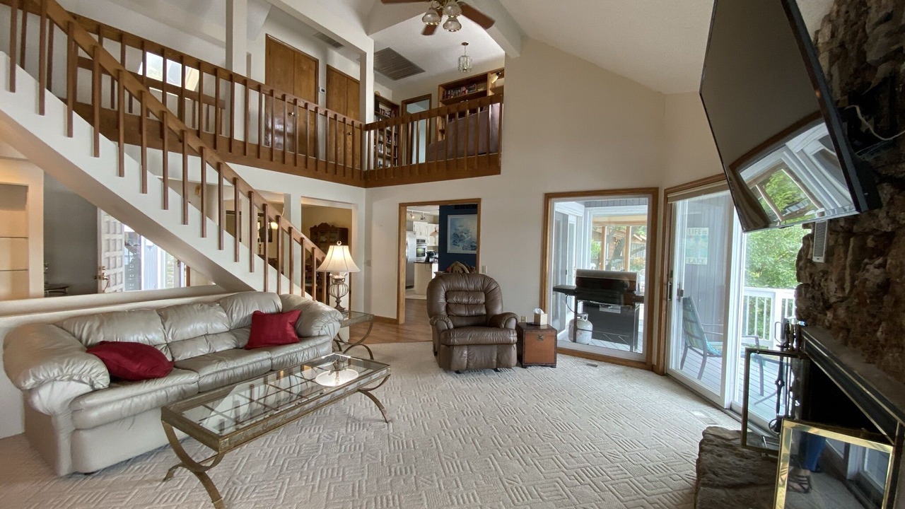 Photo of Livingroom in Lake of the Ozarks