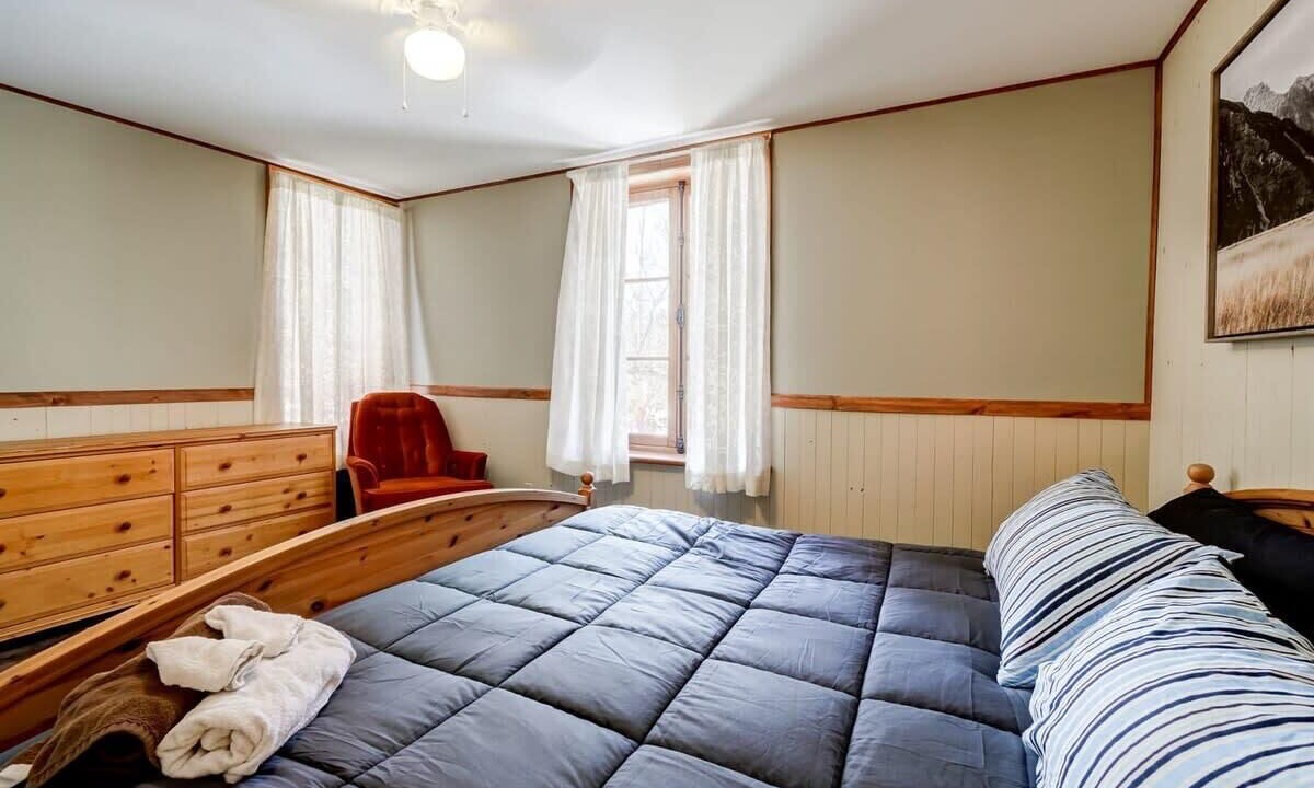Photo of Bedroom in Lac-des-Plages