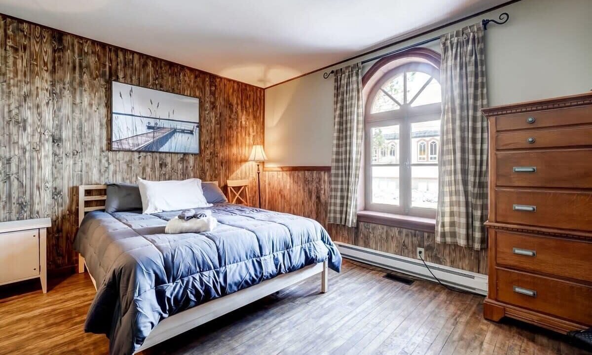 Photo of Bedroom in Lac-des-Plages