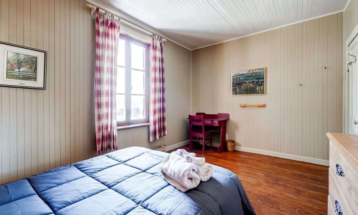 Photo of Bedroom in Lac-des-Plages