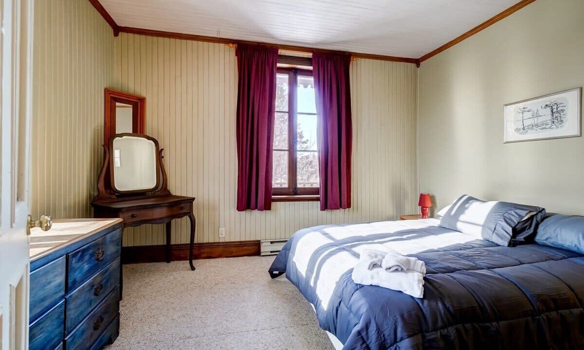 Photo of Bedroom in Lac-des-Plages