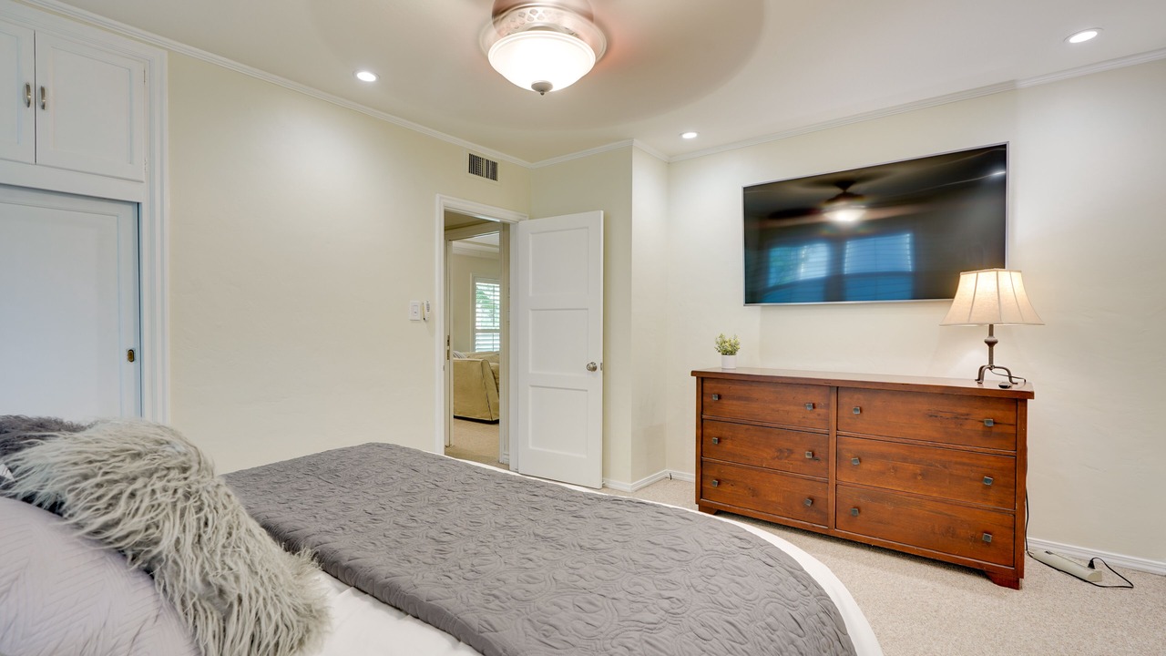 Photo of Bedroom in Bakersfield