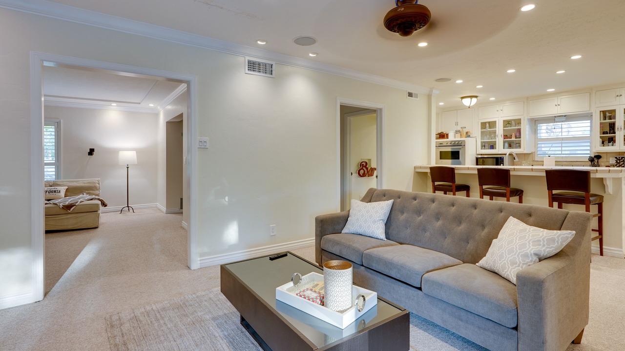 Photo of Livingroom in Bakersfield