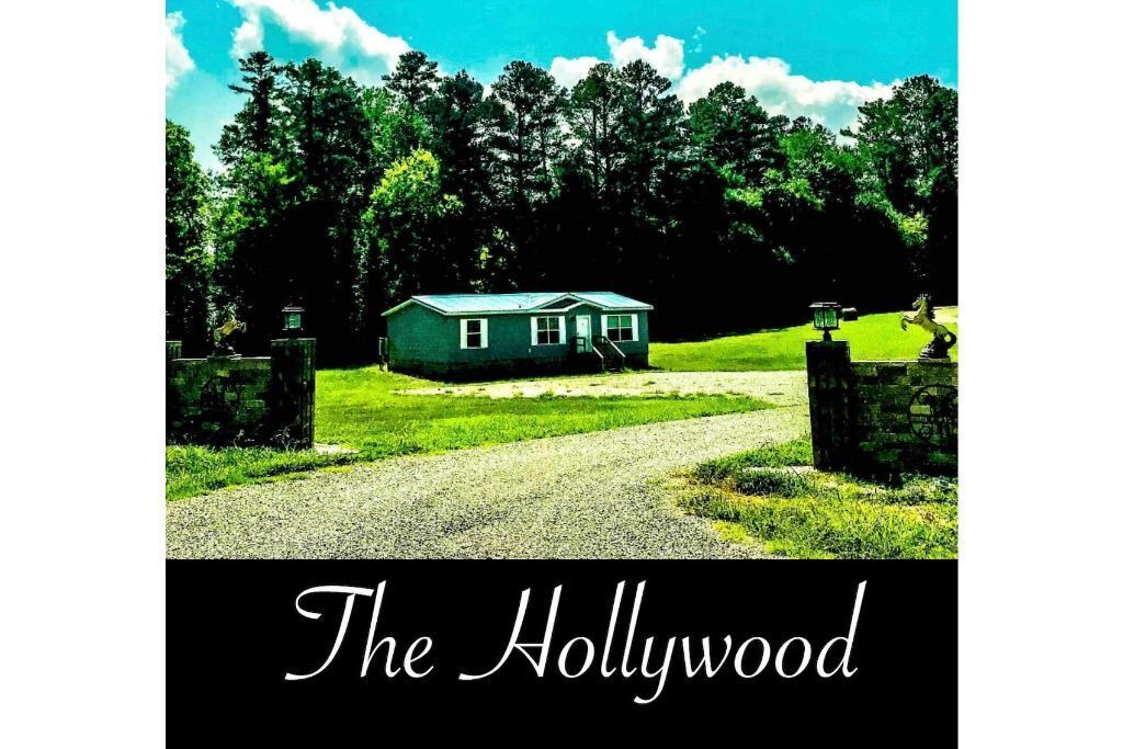 Photo of Outdoor in Hollywood