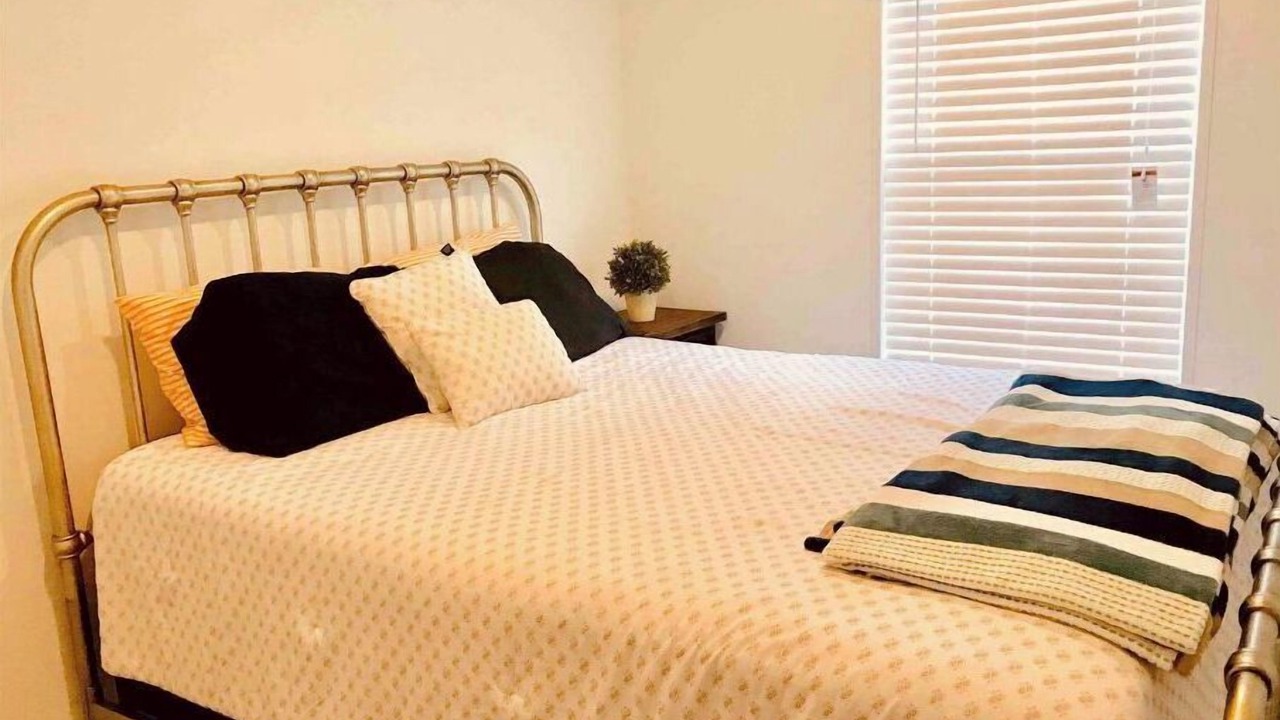 Photo of Bedroom in Hollywood