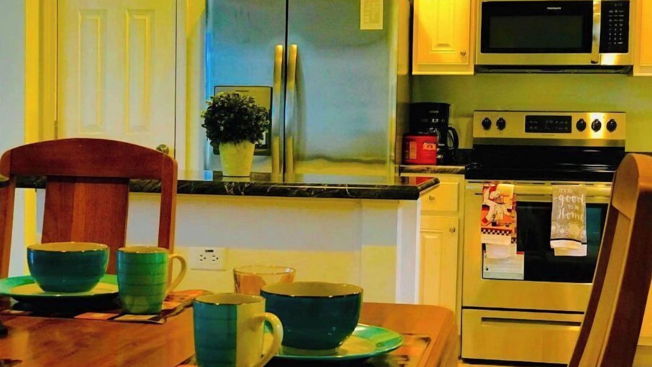 Photo of Others in Hollywood