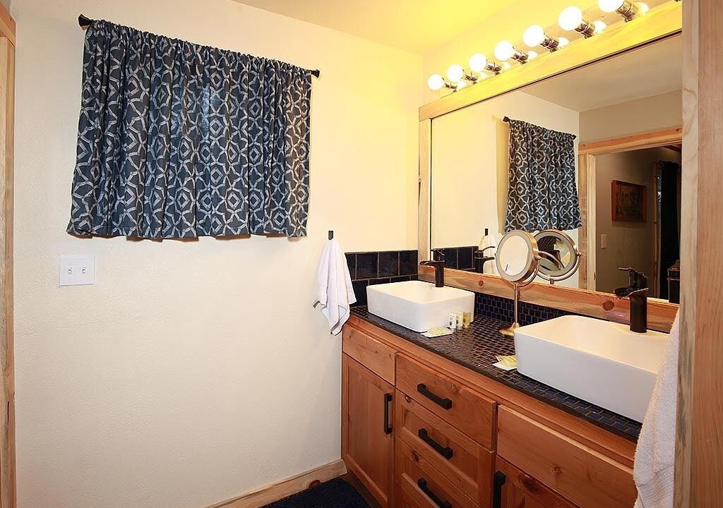 Photo of Bathroom in Greer