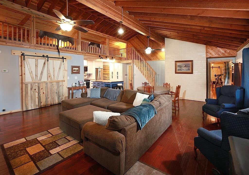 Photo of Livingroom in Greer