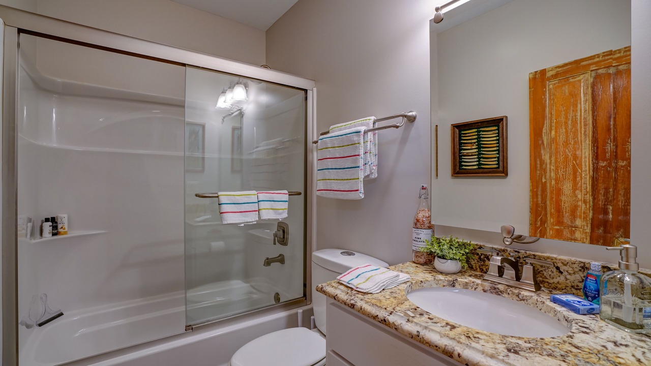 Photo of Bathroom in Cottonwood Falls