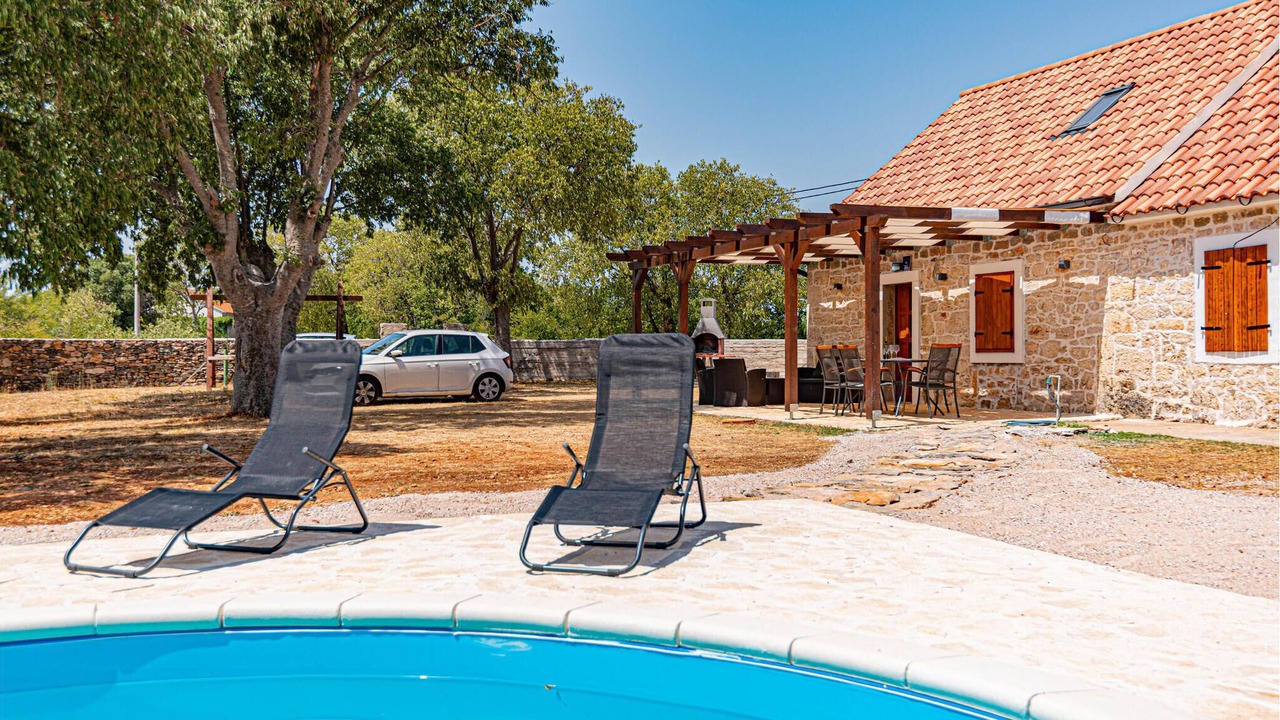Photo of Outdoor in Drnis