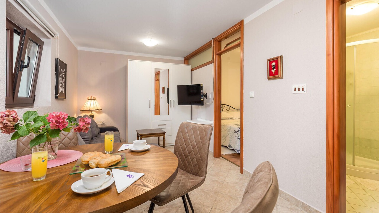 Photo of Bedroom in Pobri