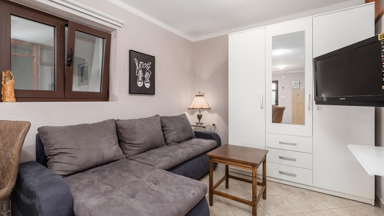 Photo of Bedroom in Pobri