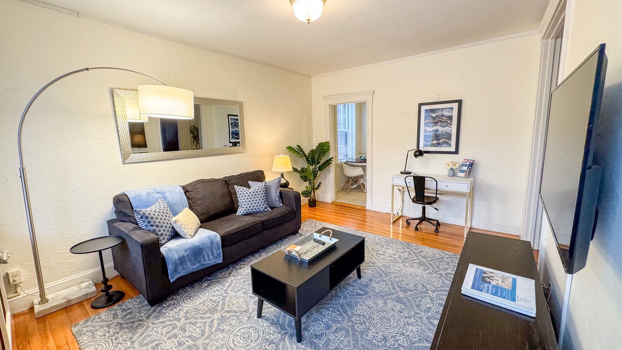 Photo of Bedroom in Cleveland Circle