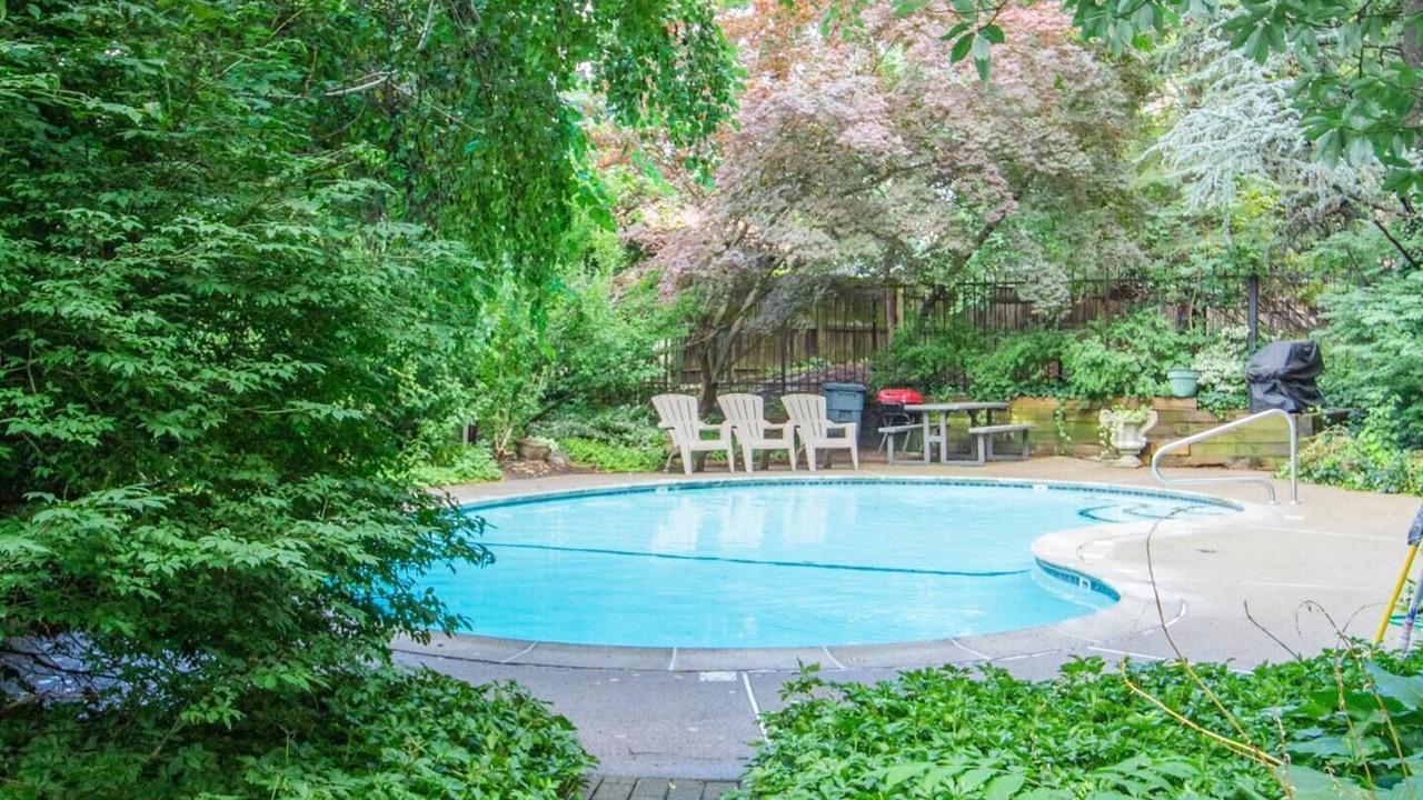 Photo of Outdoor in Cleveland Circle