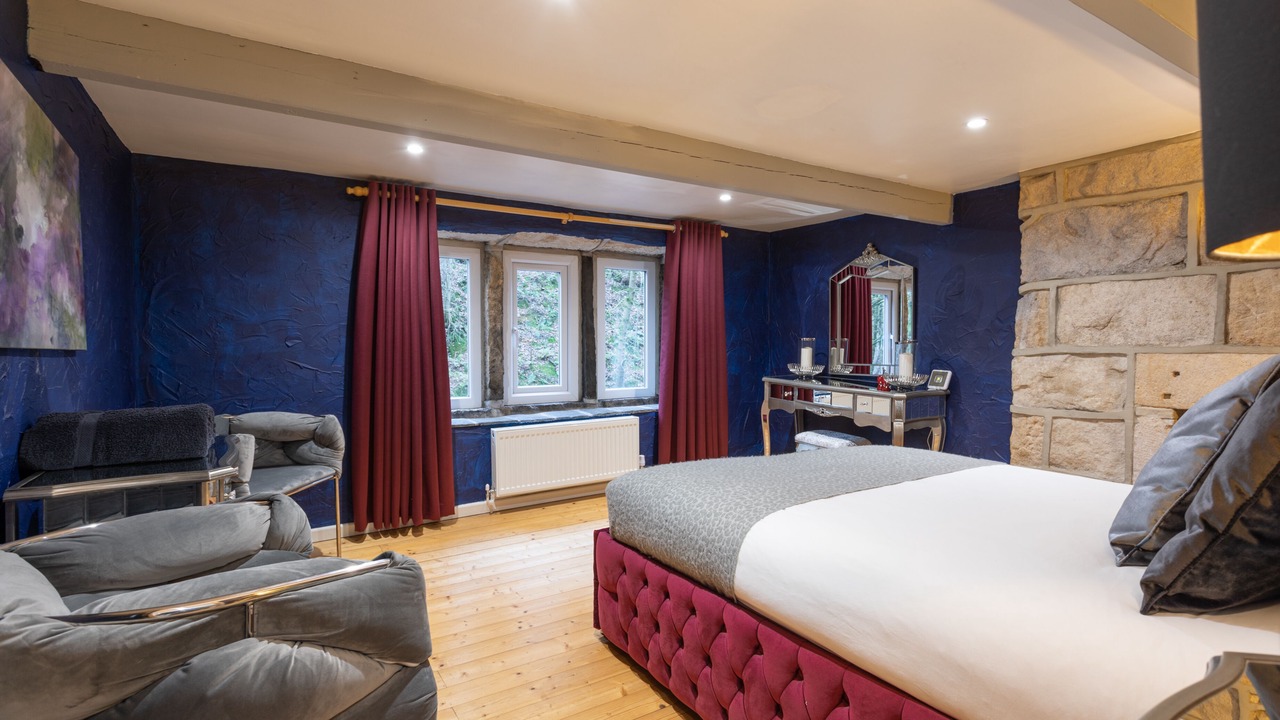 Photo of Bedroom in Todmorden