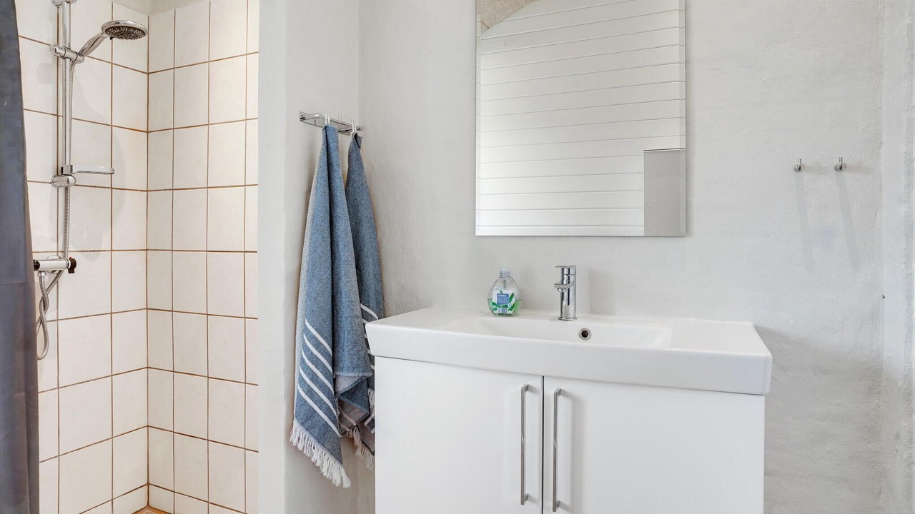 Photo of Bathroom in Agger