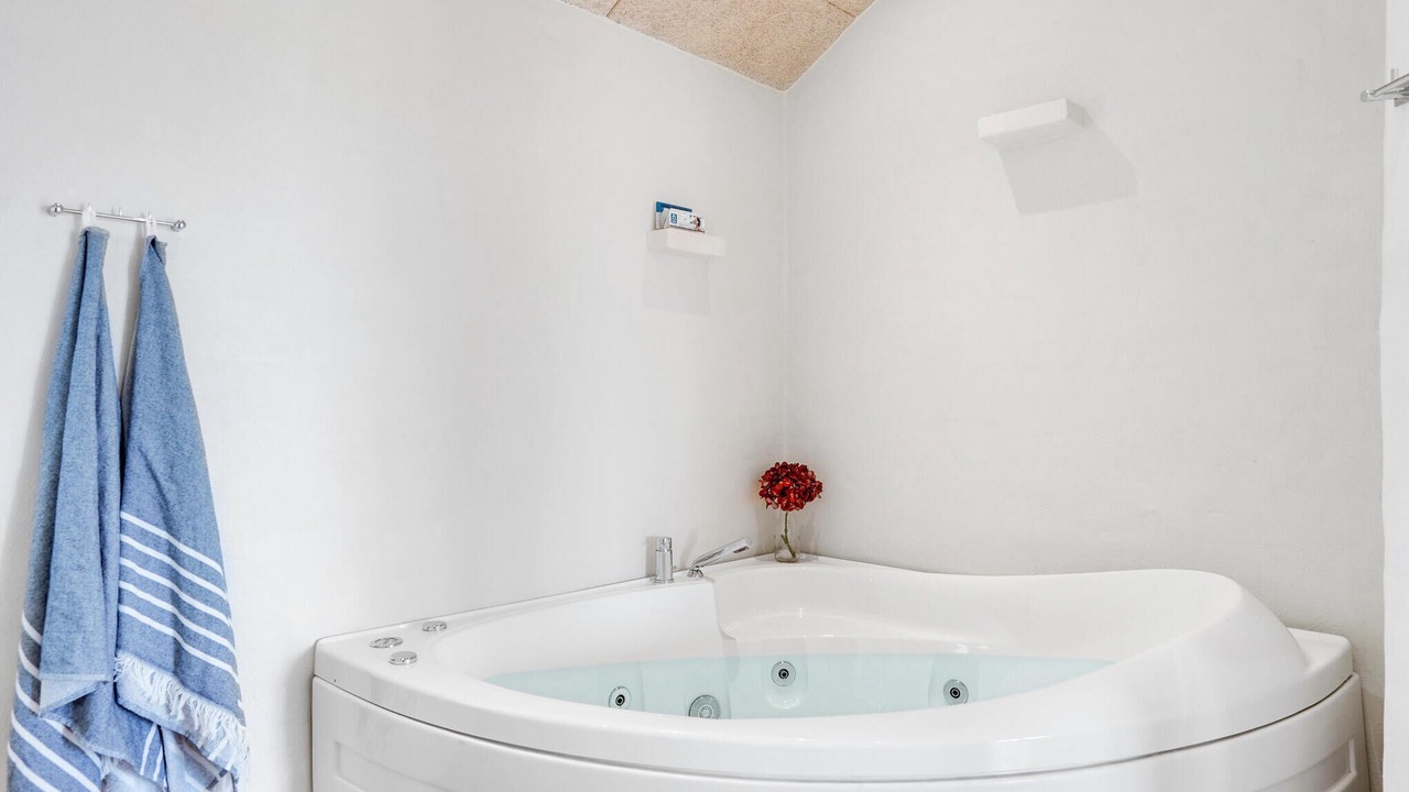 Photo of Bathroom in Agger