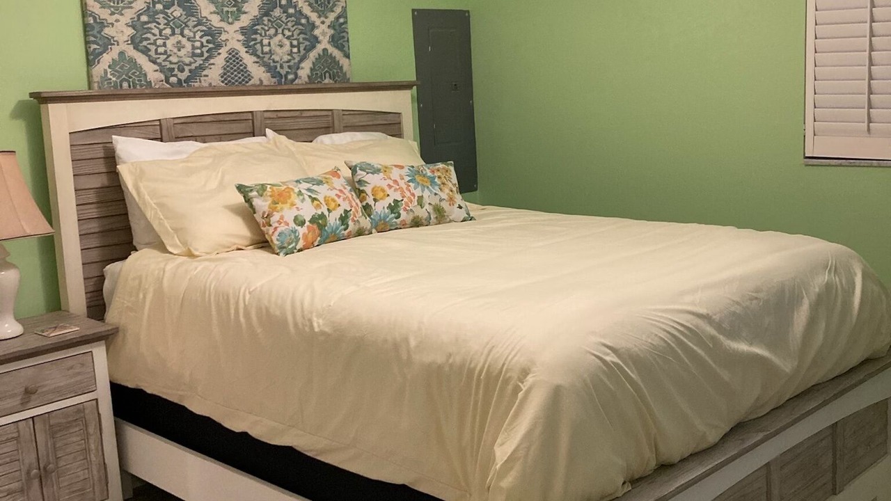 Photo of Bedroom in Saint James City