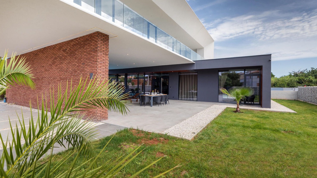 Photo of Outdoor in Liznjan