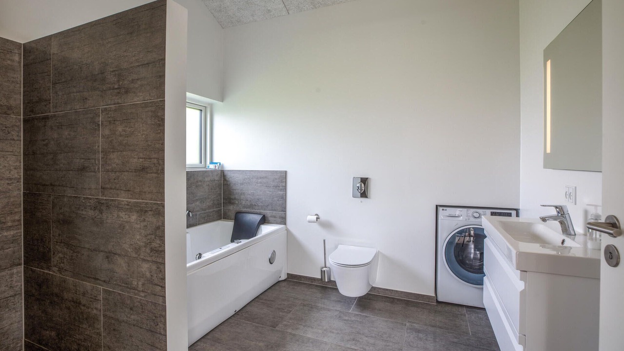 Photo of Bathroom in Arrild