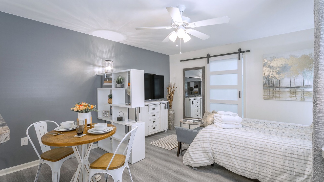 Photo of Bedroom in Graysville