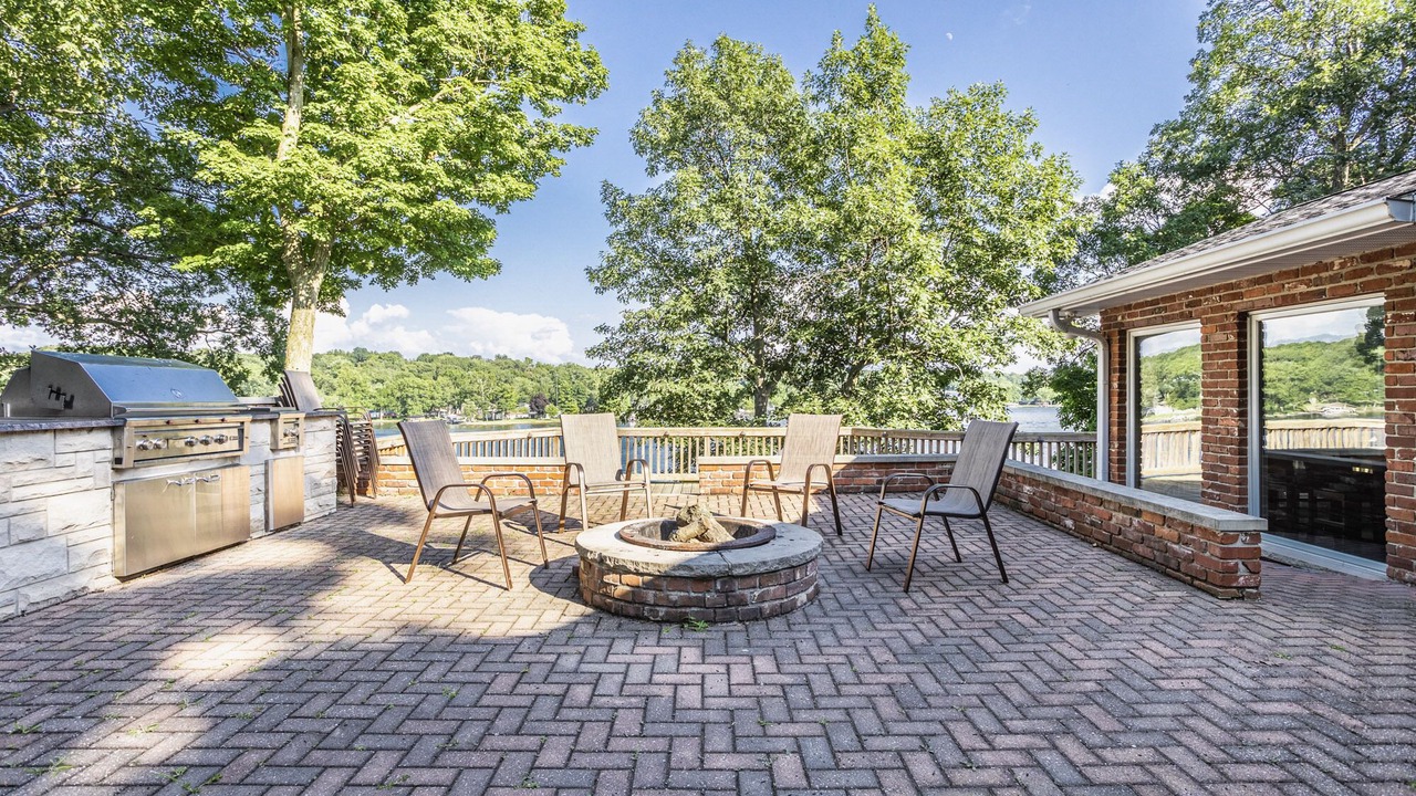 Photo of Patio Balcony in Monticello