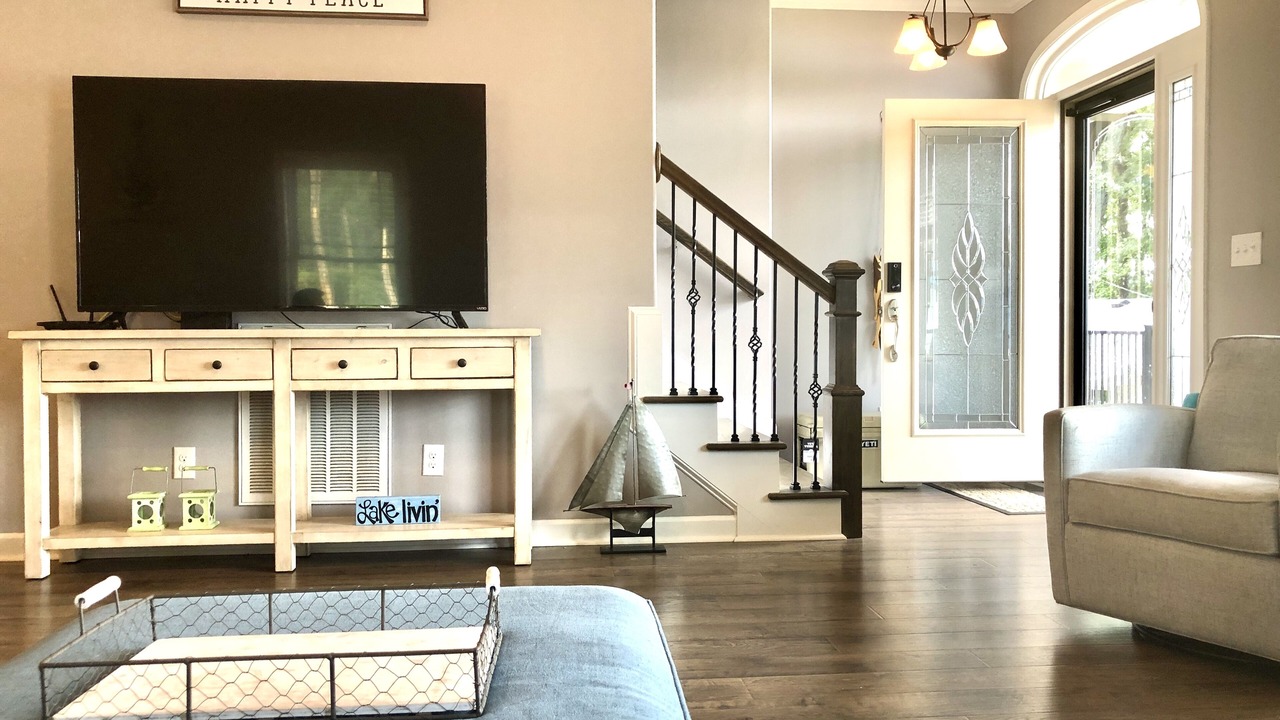 Photo of Bedroom in Southmont