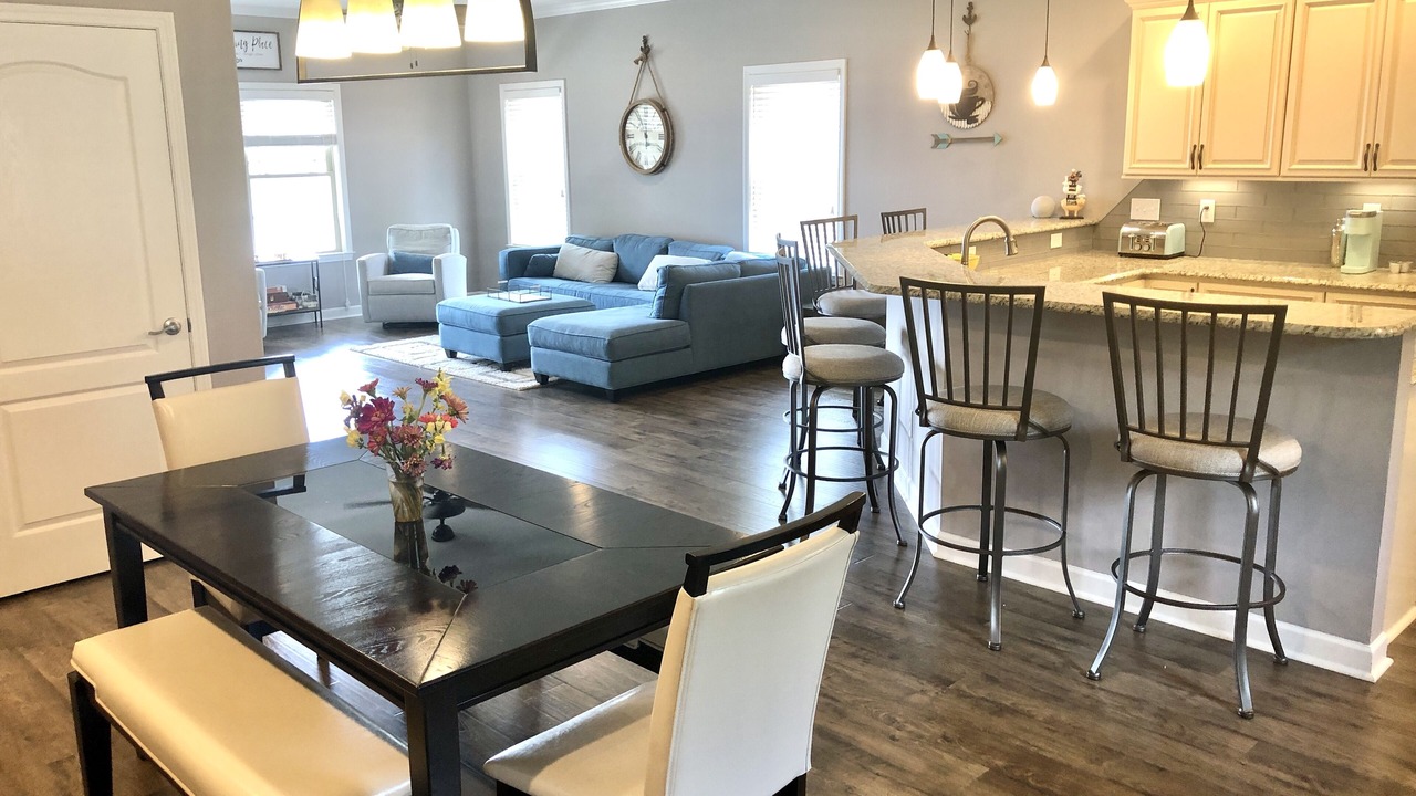 Photo of Bedroom in Southmont