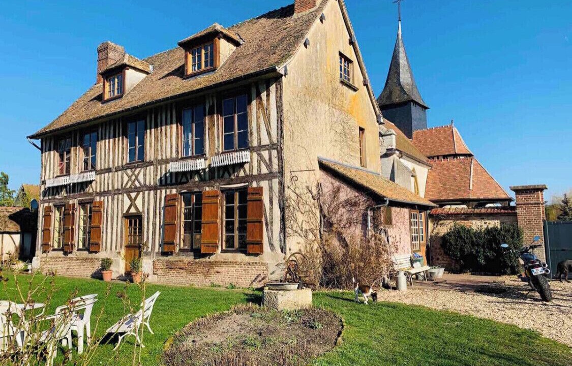 Photo of Outdoor in Pinterville