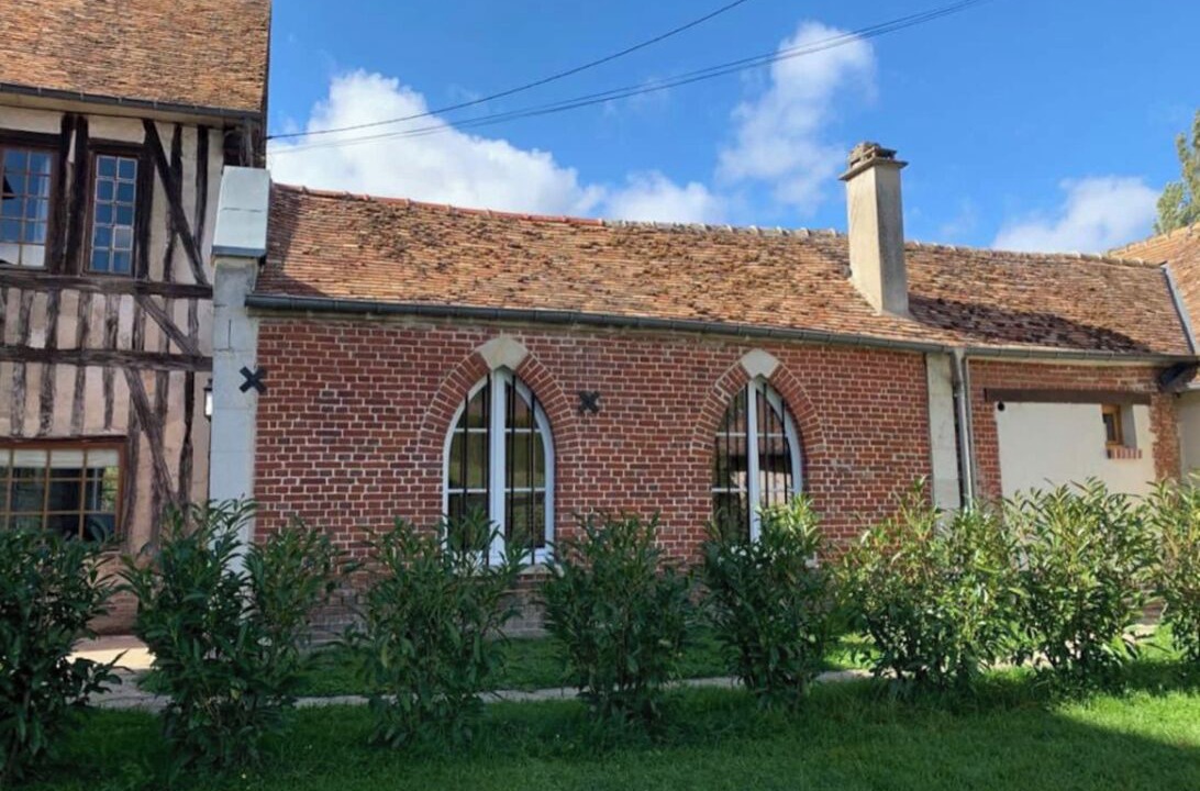 Photo of Outdoor in Pinterville