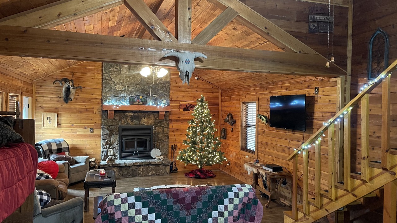 Photo of Livingroom in Flint Creek