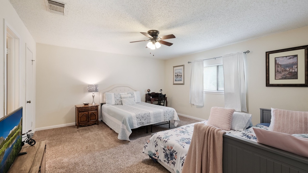 Photo of Bedroom in Northwest Crossing