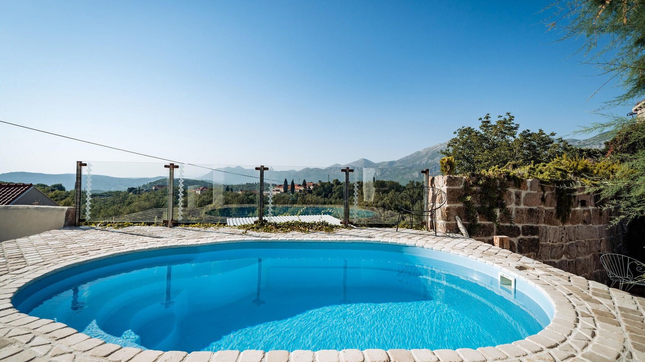 Photo of Outdoor in Popovici