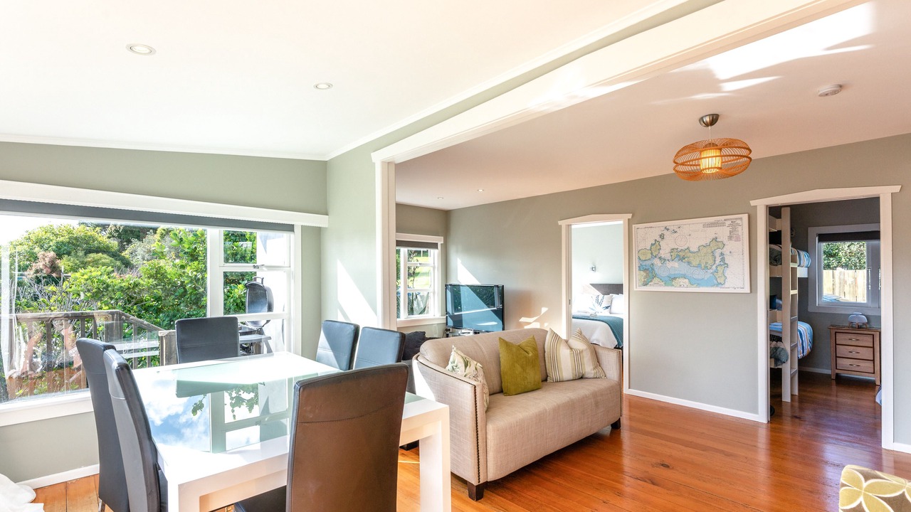 Photo of Others in Onetangi