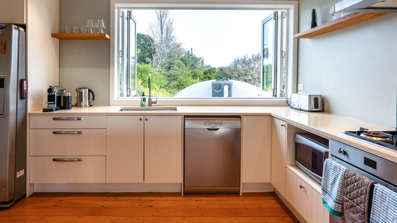 Photo of Kitchen in Onetangi