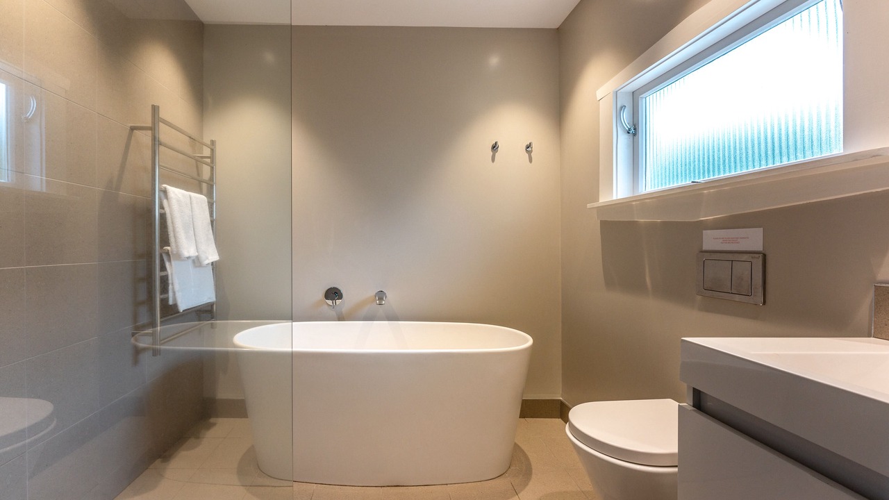 Photo of Bathroom in Onetangi