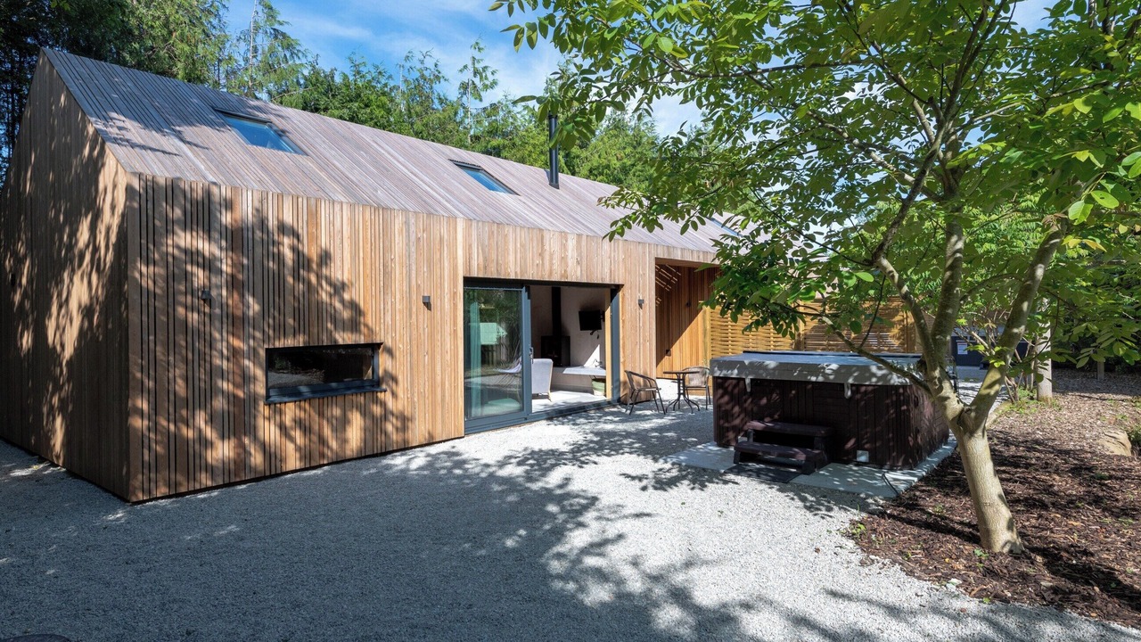 Photo of Outdoor in Etchinghill