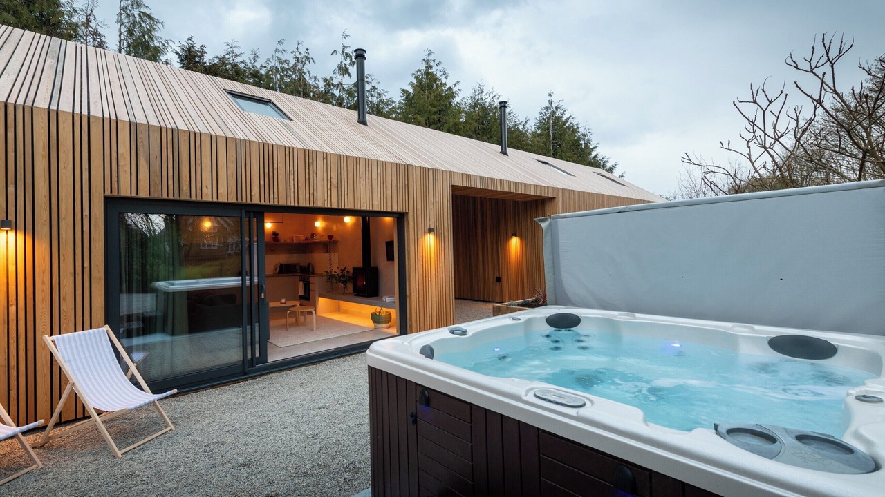 Photo of Others in Etchinghill