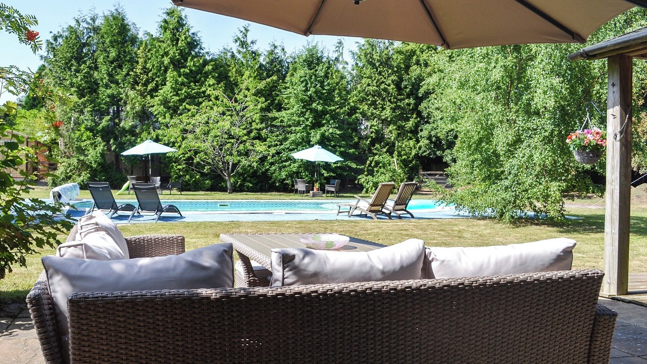 Photo of Others in Etchinghill