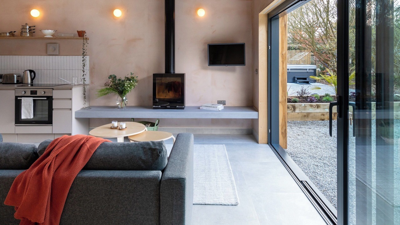 Photo of Others in Etchinghill