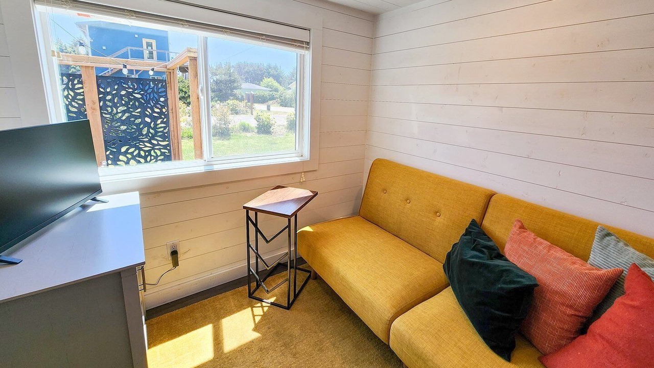 Photo of Bedroom in Waldport