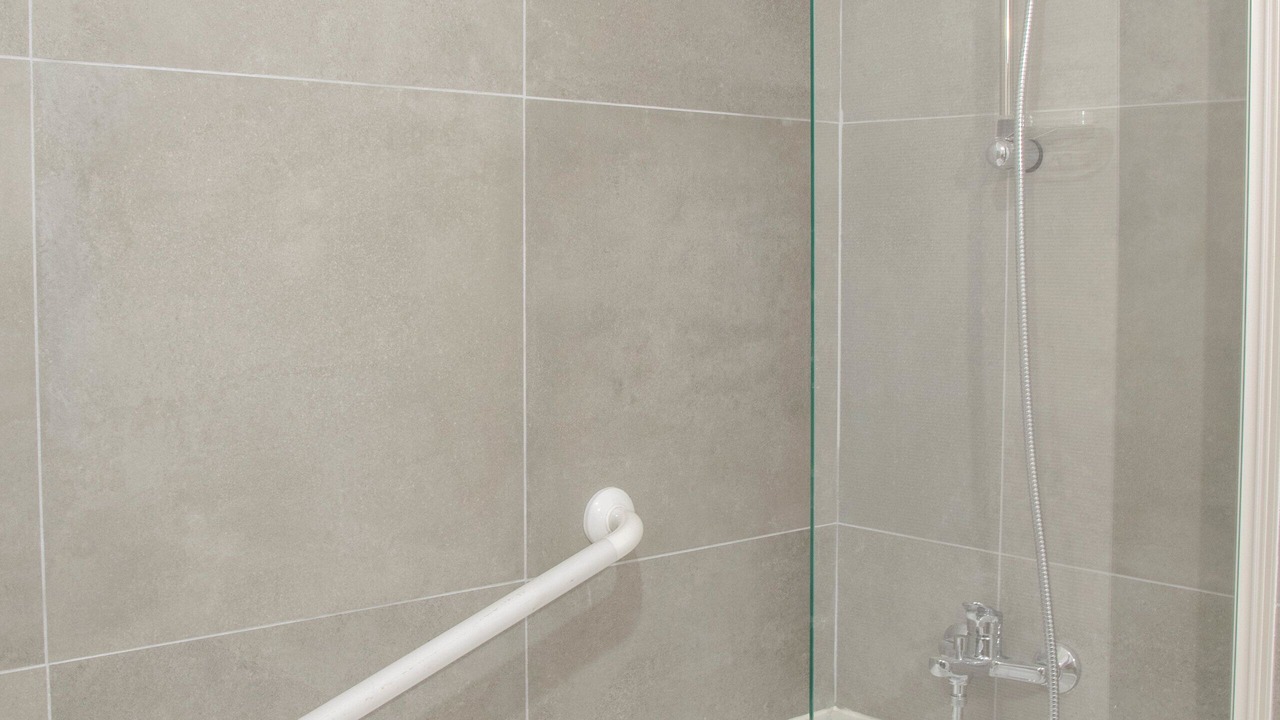 Photo of Bathroom in Lons-le-Saunier