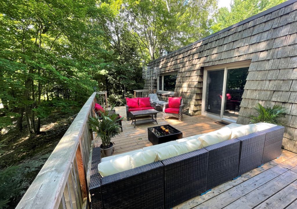 Photo of Patio Balcony in Gravenhurst