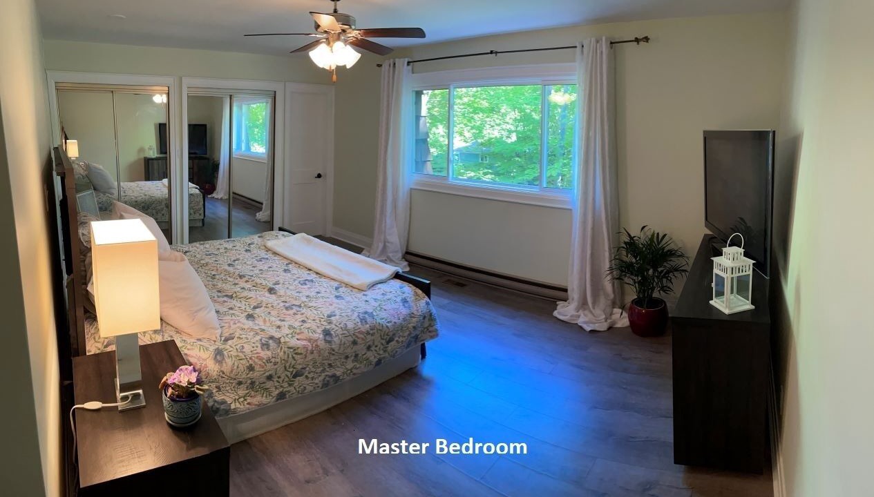 Photo of Bedroom in Gravenhurst