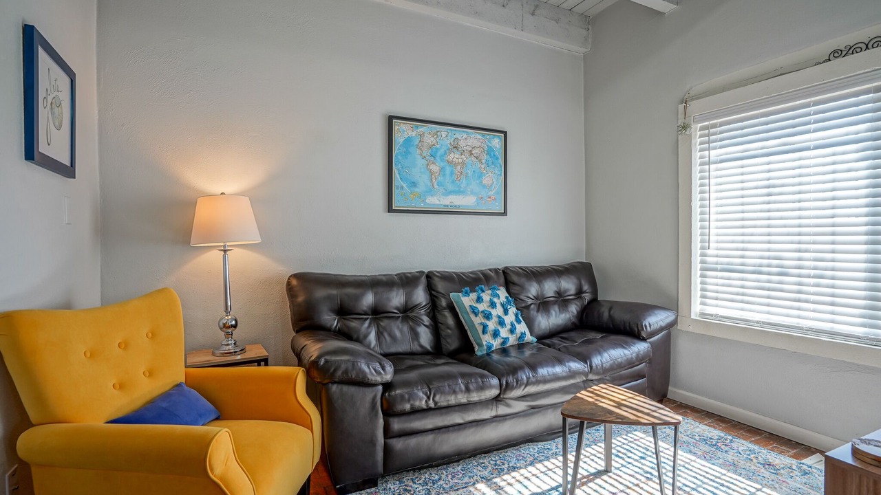 Photo of Livingroom in West Old Town