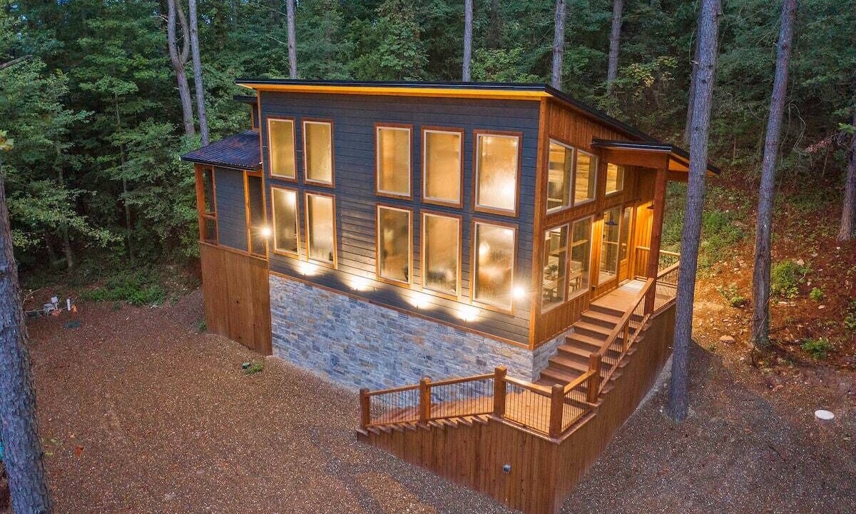 Photo of Outdoor in Golden