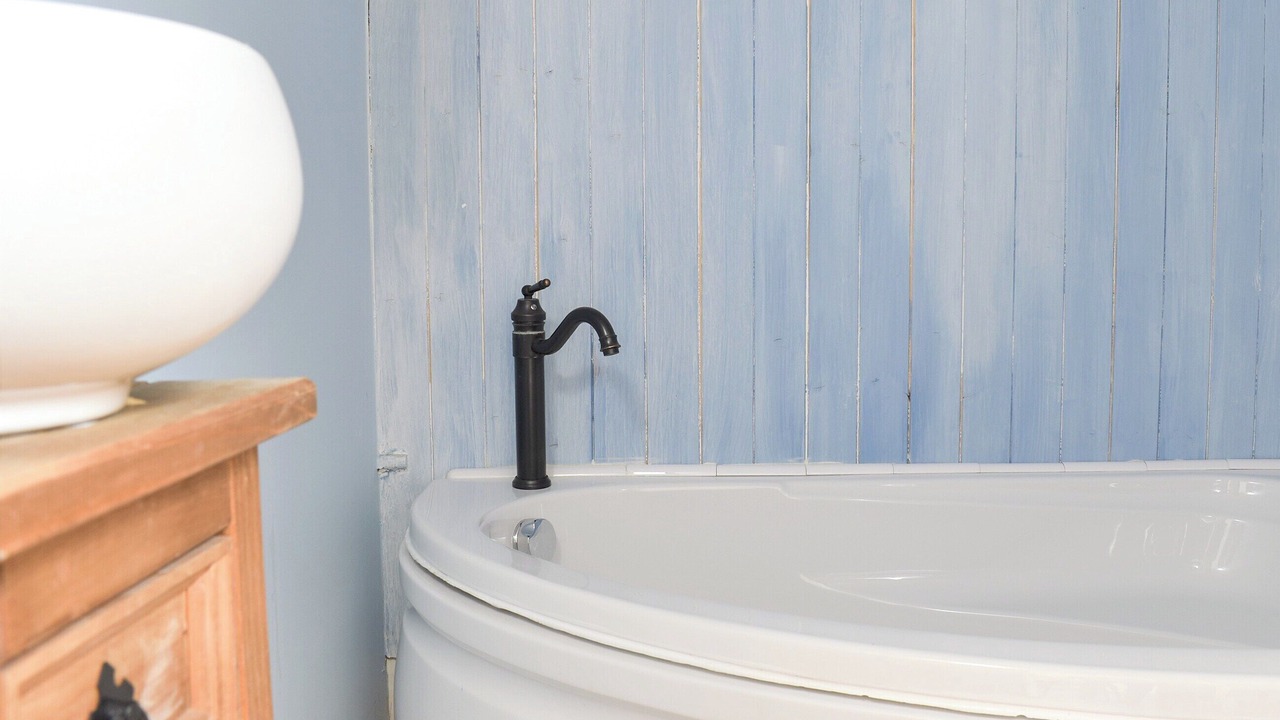 Photo of Bathroom in Dawlish