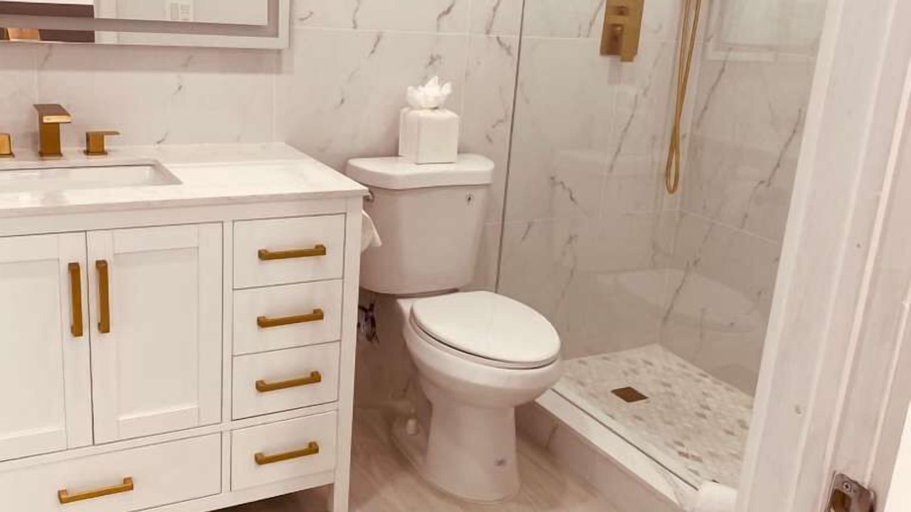 Photo of Bathroom in Harbor Beach